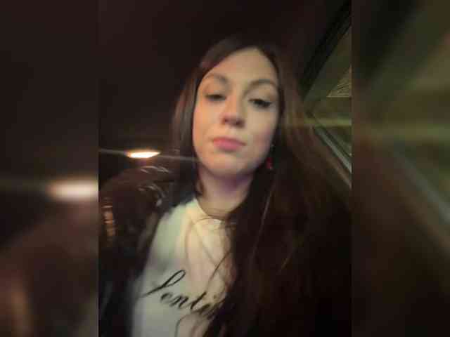 _Meggi_ webcam