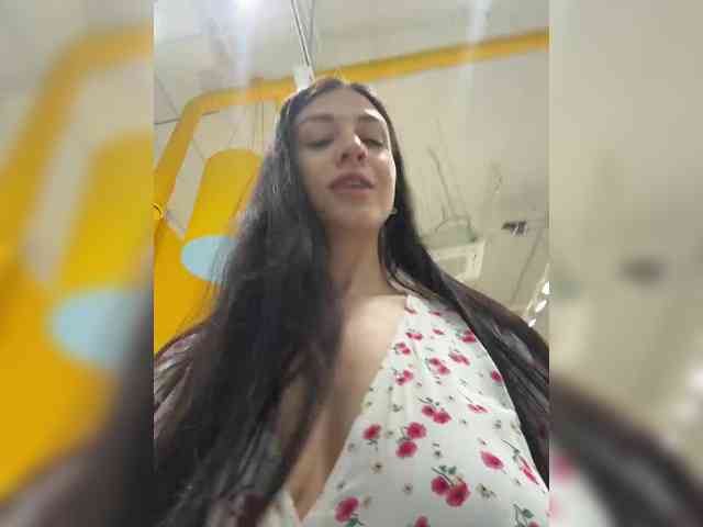_Meggi_ webcam