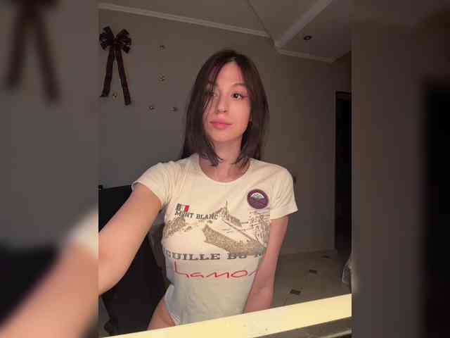 _Meggi_ webcam