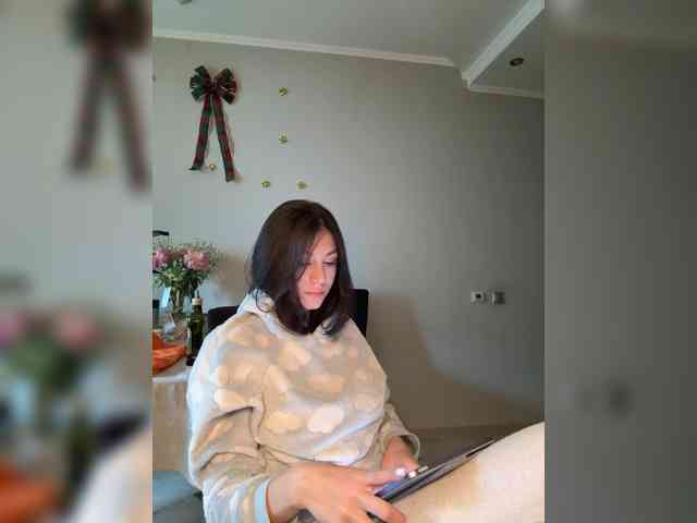 _Meggi_ webcam