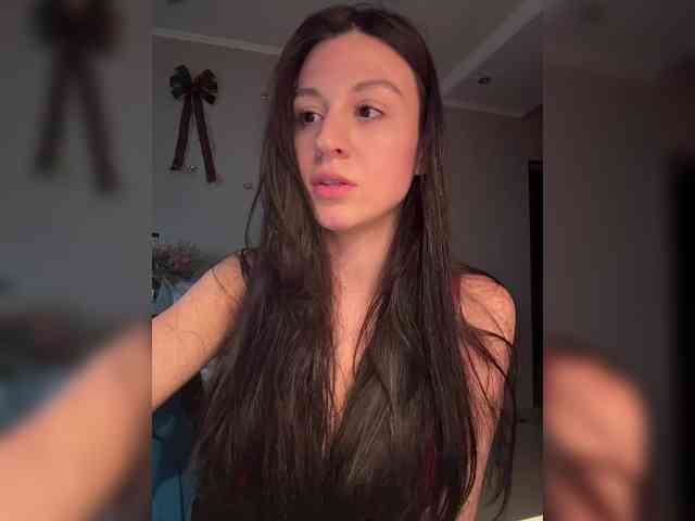 _Meggi_ webcam
