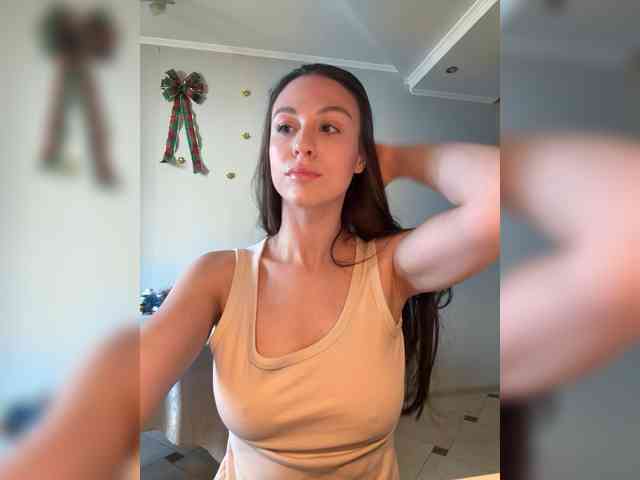 _Meggi_ webcam