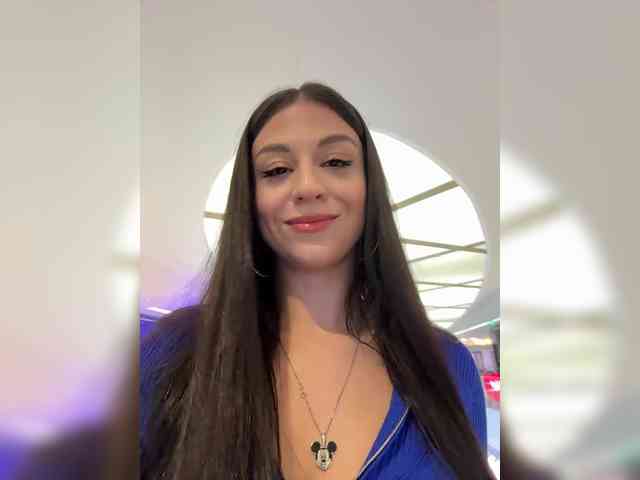 _Meggi_ webcam