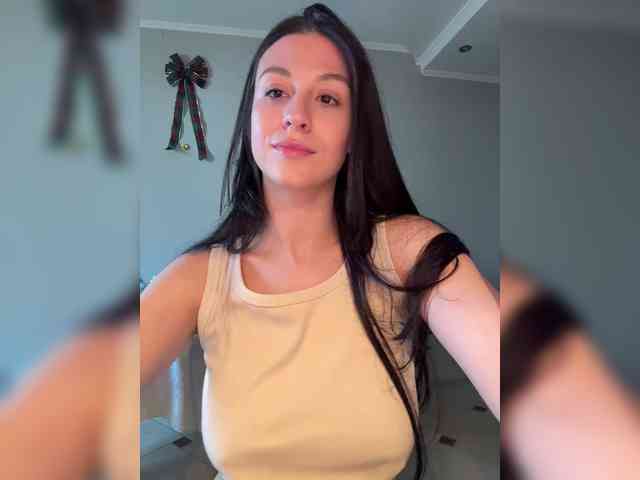 _Meggi_ webcam