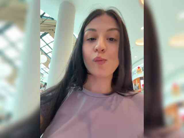 _Meggi_ webcam