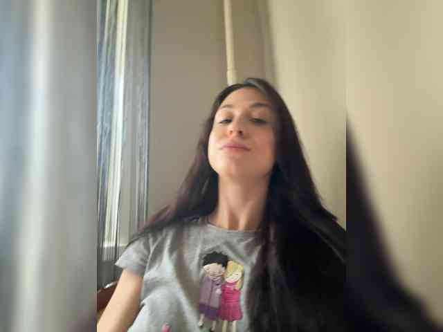 _Meggi_ webcam