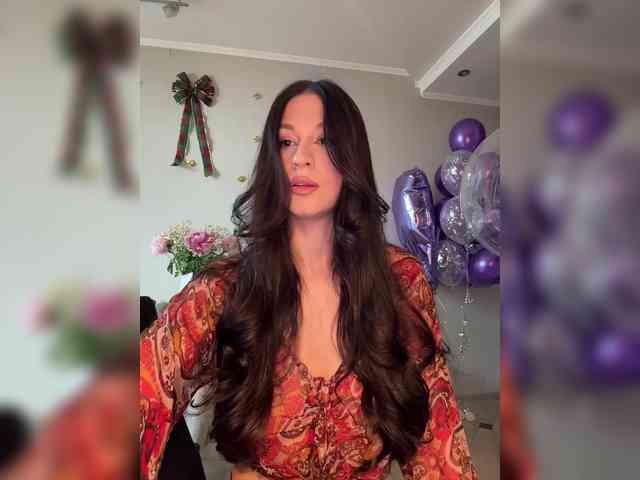 _Meggi_ webcam