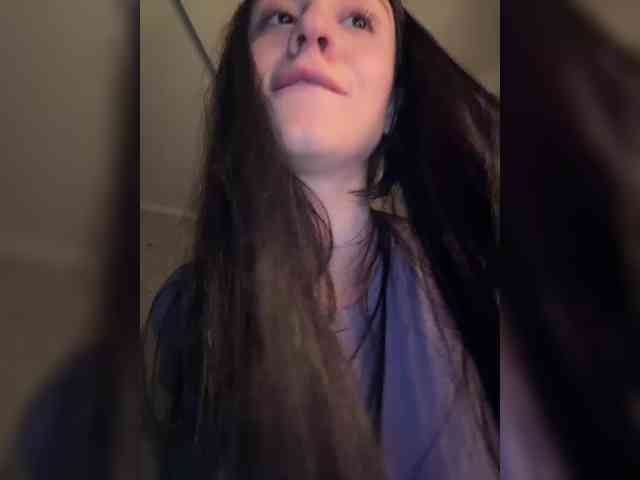 _Meggi_ webcam