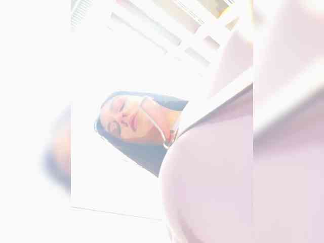 _Meggi_ webcam
