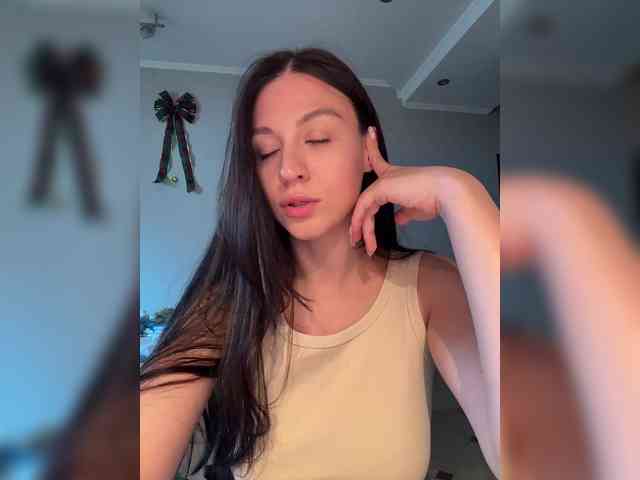 _Meggi_ webcam