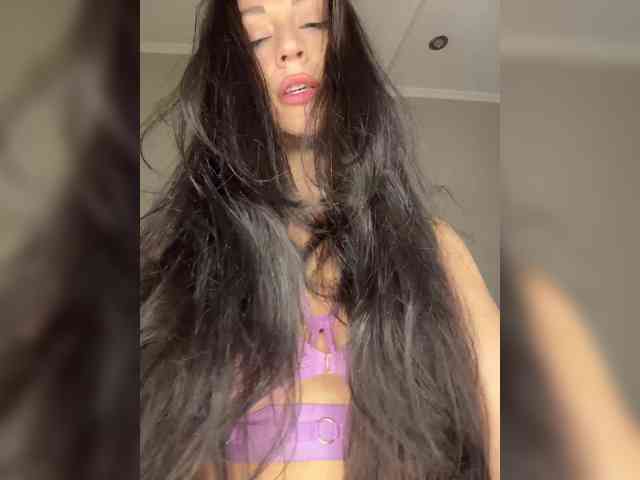 _Meggi_ webcam