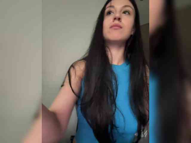 _Meggi_ webcam