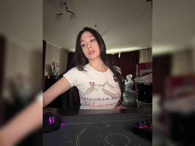 _Meggi_ webcam