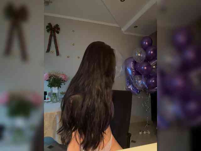 _Meggi_ webcam