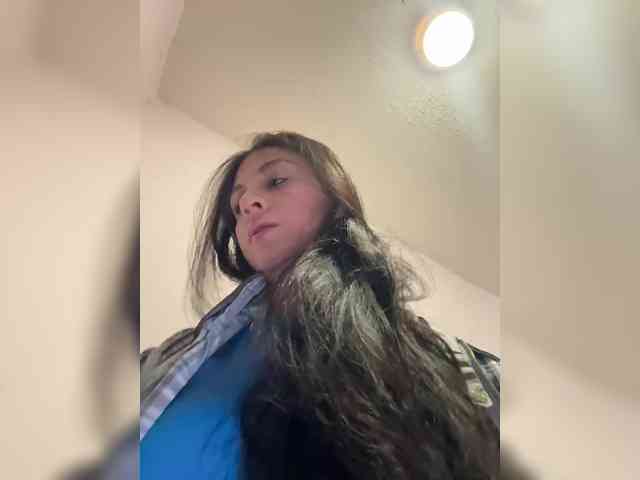 _Meggi_ webcam