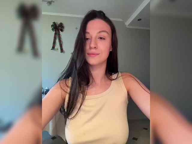 _Meggi_ webcam