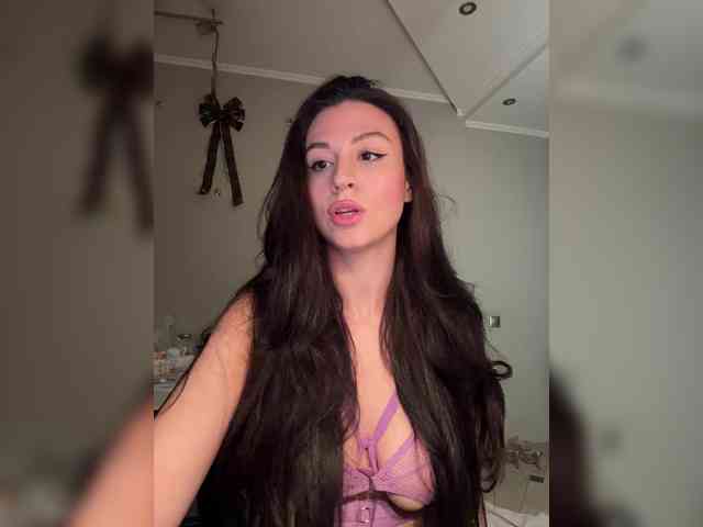 _Meggi_ webcam