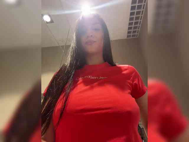 _Meggi_ webcam