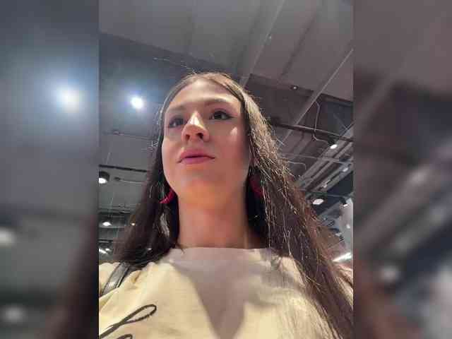 _Meggi_ webcam