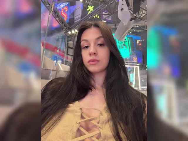 _Meggi_ webcam