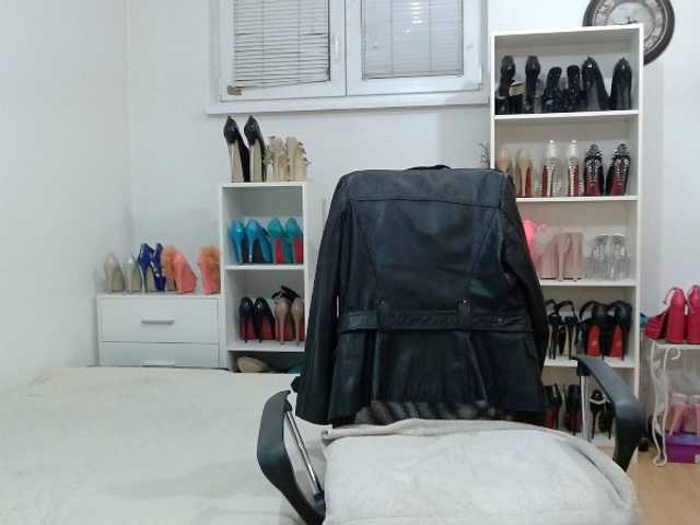 MisstressSabi's BongaCams show and profile