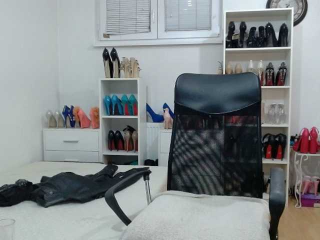 MisstressSabi's BongaCams show and profile