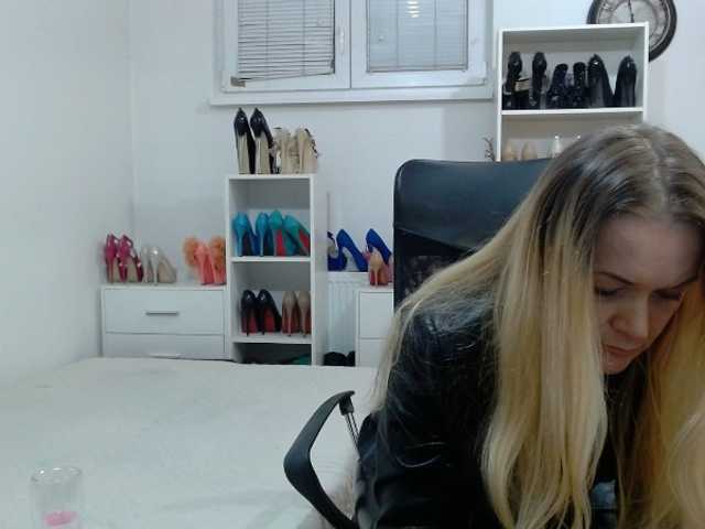 MisstressSabi's BongaCams show and profile