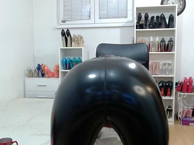 MisstressSabi's BongaCams show and profile