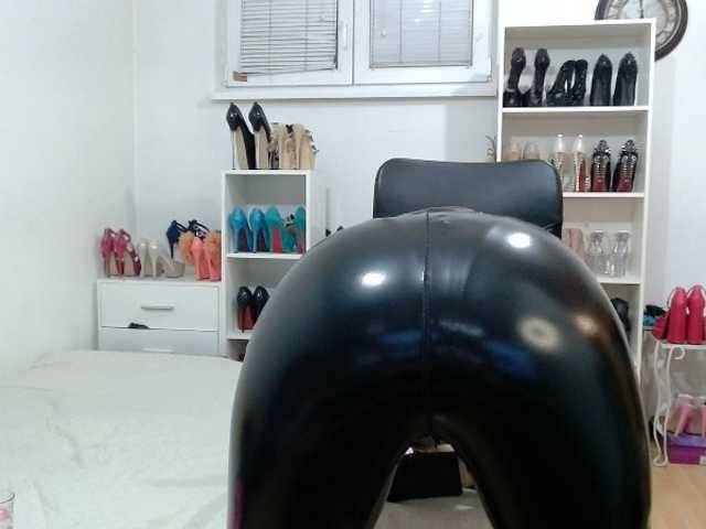 MisstressSabi's BongaCams show and profile