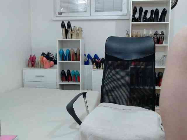 MisstressSabi webcam