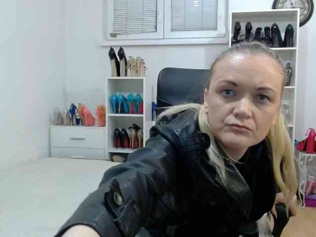 MisstressSabi webcam