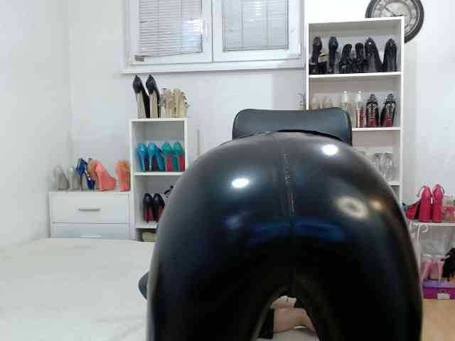 MisstressSabi webcam