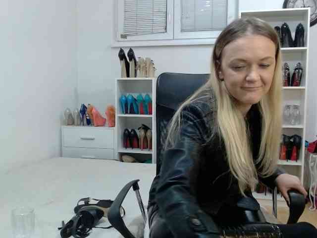 MisstressSabi webcam