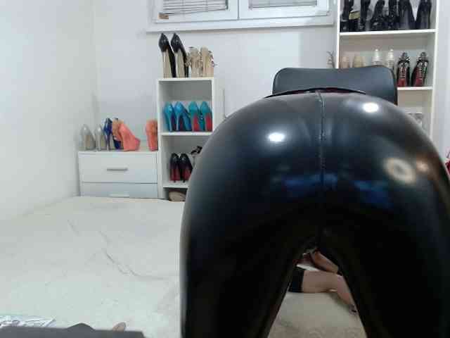 MisstressSabi webcam