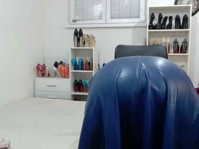 MisstressSabi webcam