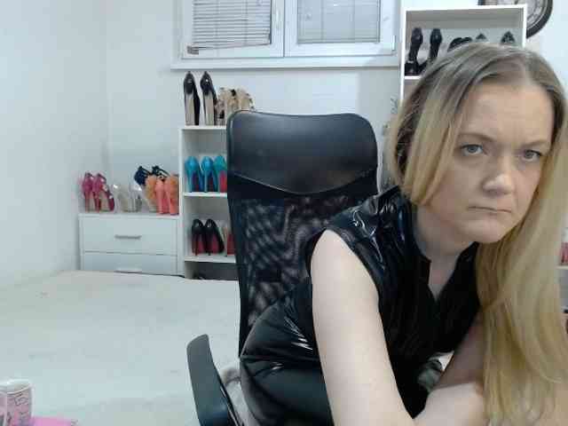 MisstressSabi webcam