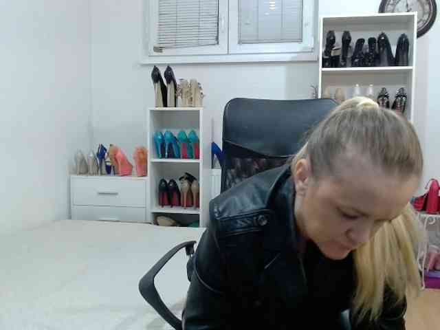 MisstressSabi webcam