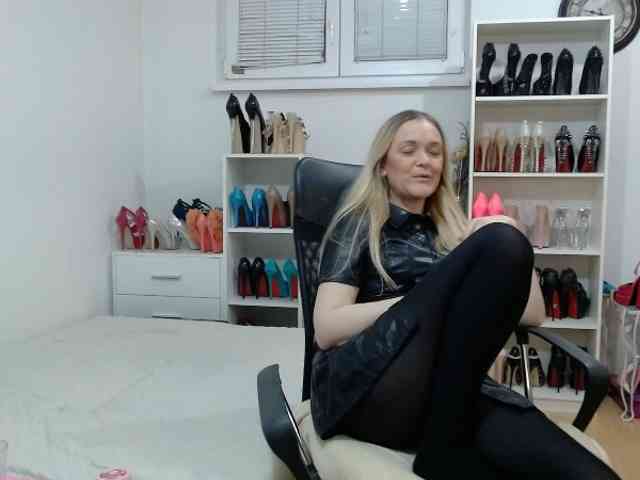 MisstressSabi webcam