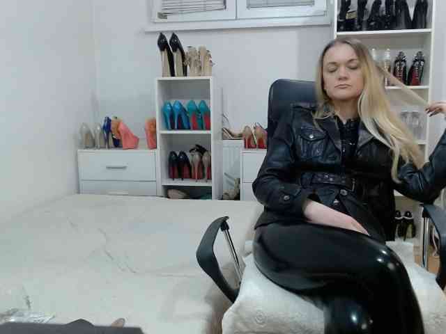 MisstressSabi webcam