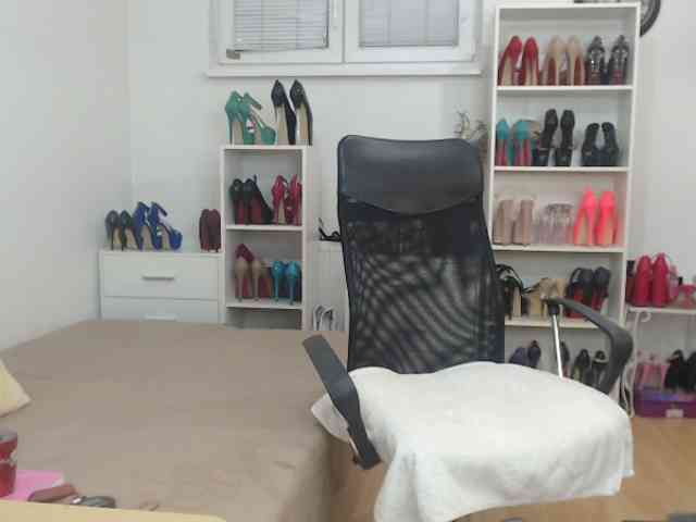 MisstressSabi webcam