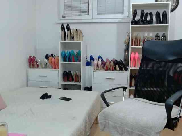 MisstressSabi webcam