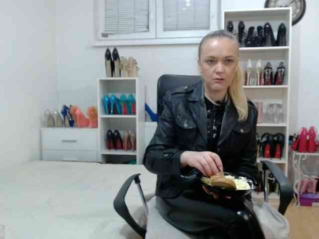 MisstressSabi webcam