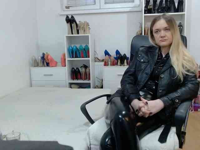 MisstressSabi webcam