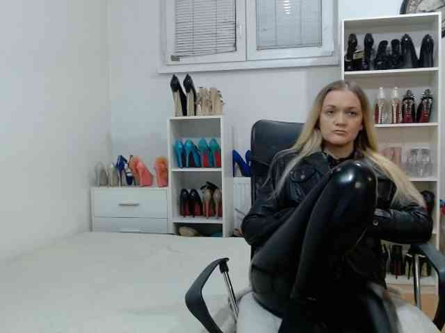 MisstressSabi webcam