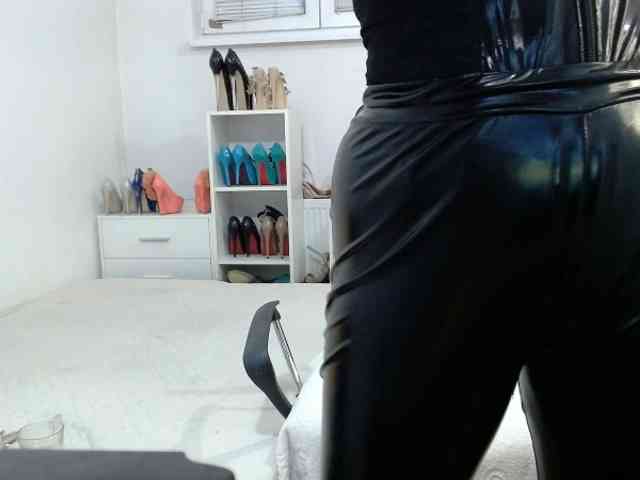 MisstressSabi webcam