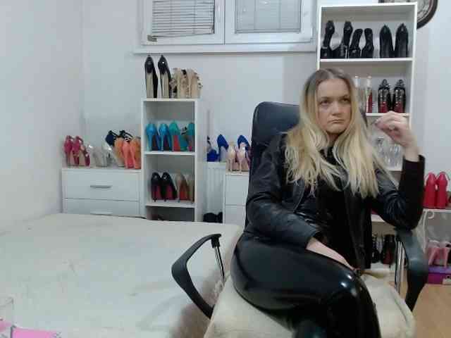 MisstressSabi webcam