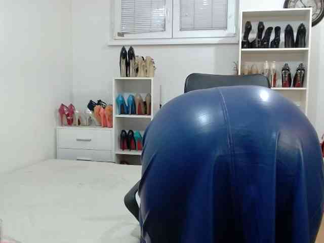 MisstressSabi webcam