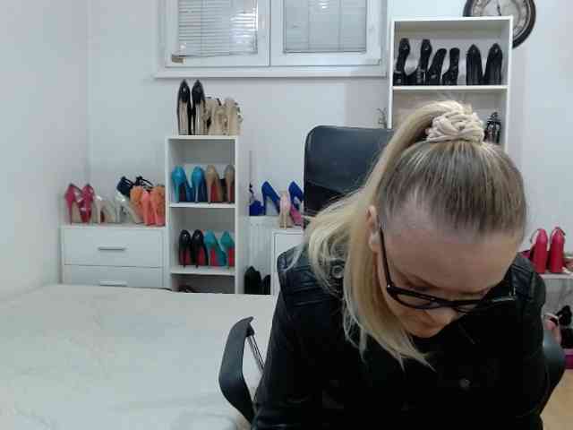 MisstressSabi webcam