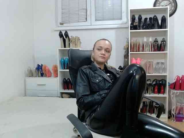 MisstressSabi webcam