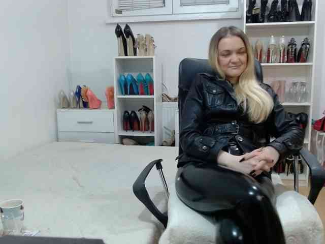 MisstressSabi webcam